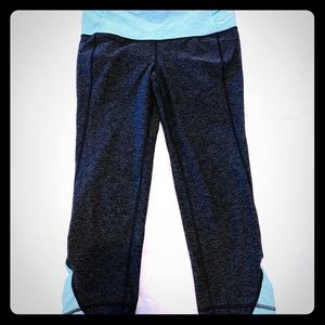 Women’s Under Armour workout crops